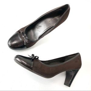 Predictions suede brown size 10 (#37)